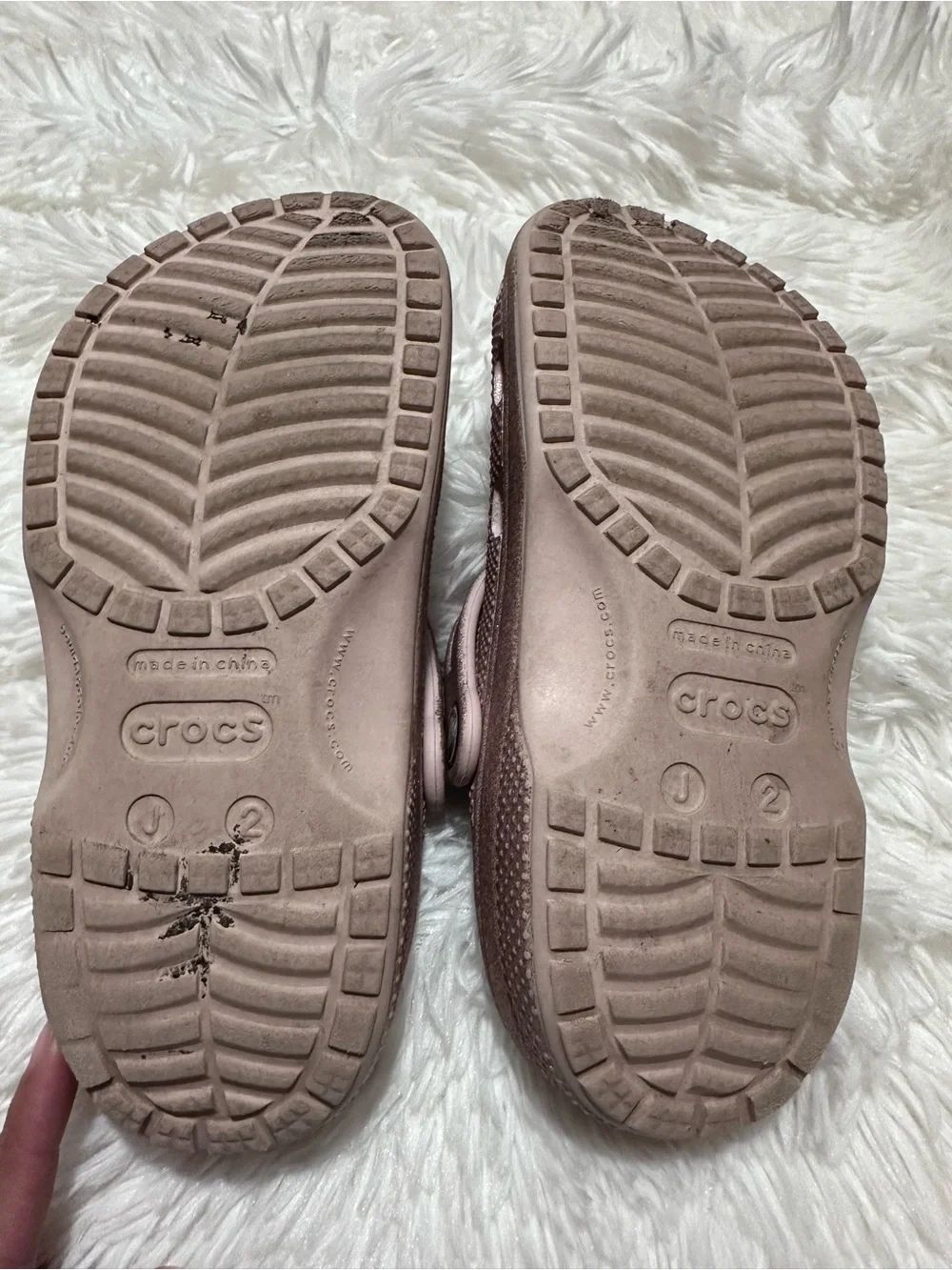 Used CROCS Kids' Glitter Clogs in Rose Metallic size 2